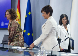 Siguen los ataques de Moncloa contra Feijoo, enemigo abatir