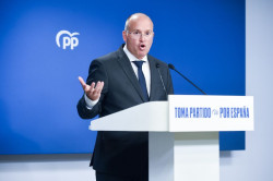 Tellado dice que el "compromiso" de Feij&oacute;o es un Gobierno en solitario: "Acuerdos con Vox s&iacute;, Vox en el Gobierno no"