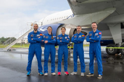 Tradiciones de los astronautas europeos antes de un lanzamiento: Desde plantar &aacute;rboles hasta firmar paredes y puertas