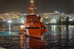 Trasladados a Arguinegu&iacute;n (Gran Canaria) los 132 ocupantes de dos cayucos 