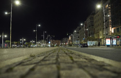 Un audi se salta la mediana en Castelar y mata a un joven de 19 a&ntilde;os que iba  en su moto y por su carril, al parecer dos veh&iacute;culos est&aacute;n implicados  y el juez les ha enviado a la c&aacute;rcel 