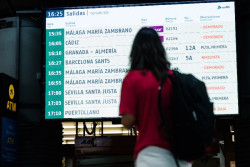 Un AVE de M&aacute;laga a Madrid suma m&aacute;s de 6 horas de retraso por la acumulaci&oacute;n de varias incidencias