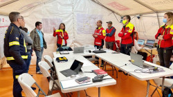 Un centenar de efectivos participan este fin de semana en un simulacro de rescate en una cueva del Alto As&oacute;n