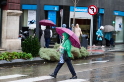 Un frente atl&aacute;ntico dejar&aacute; abundante nubosidad y precipitaciones en el noroeste peninsular este domingo