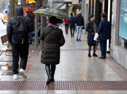 Un frente dejar&aacute; lluvia en Canarias que llegar&aacute; al oeste peninsular, con m&aacute;s de 20&ordm;C en Cant&aacute;brico y Andaluc&iacute;a