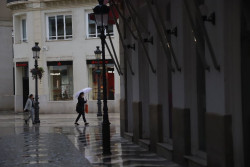 Un frente dejar&aacute; lluvias en el norte y este peninsular, con m&aacute;ximas por debajo de 20&ordm;C excepto en Canarias