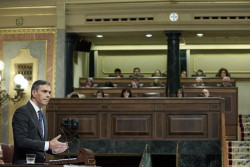 Un mes despu&eacute;s S&aacute;nchez pide comparecer en el Congreso el 27 de noviembre para informar sobre la gesti&oacute;n de la DANA