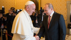 Un  Papa- pro ruso- advierte de que "se ha declarado la tercera guerra mundial" y pide no reducir la de Ucrania a "buenos y malos"