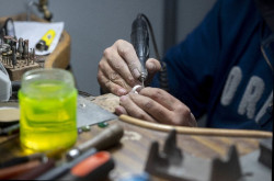 Un pe&oacute;n del sector metal&uacute;rgico de Guip&uacute;zcoa cobra por hora un 30% m&aacute;s que un ingeniero de Cuenca