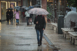 Un total de 17 provincias estar&aacute;n este viernes en aviso por lluvias y tormentas ante la posible formaci&oacute;n de una DANA