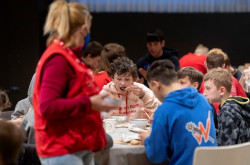 Un total de 21.217 ucranianos se empadronaron en Espa&ntilde;a en marzo frente a los 435 de febrero, seg&uacute;n el INE