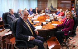 Un Tribunal Constitucional dividido avala la amnist&iacute;a al `proc&eacute;s`