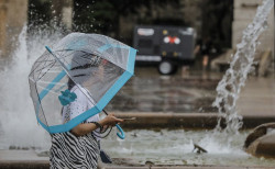 Una dana dejar&aacute; tormentas con granizo este viernes y s&aacute;bado en el noreste peninsular y menos calor en Espa&ntilde;a