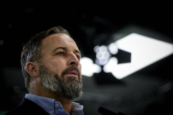Vox matiza que Abascal mediar&iacute;a por los aranceles en nombre de Espa&ntilde;a "si dimite Gobierno corrupto y convoca elecciones"