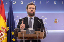 Vox recrimina a UP que critiquen al em&eacute;rito cuando les permiti&oacute; entrar en las instituciones para "hacer el rid&iacute;culo"