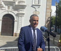 Vox tiende la mano al PP en Extremadura en unas negociaciones sin "exigencias previas" para "sacar" al PSOE