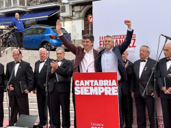  Zuloaga dice que "merecemos una Cantabria que crece y una Santander que empuje"