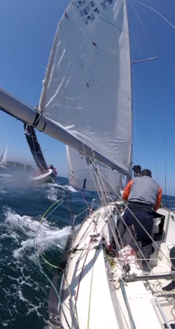 A pesar de la espectacular jornada para la competici&oacute;n a vela, la participaci&oacute;n fue escasa en el crucero santanderino