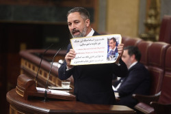 Abascal dice que a S&aacute;nchez le gusta la guerra para "hacer caja con sus socios" y "tapar sus corrupciones"