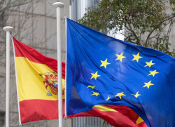 Ahora Sánchez quiere que los españoles aprendan catalán todo sea por seguir en la Moncloa