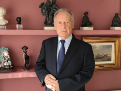 ¡Alcaldesa, reconvierta -en verano- la superficie de Mesones y alrededores en un parking de pago! 