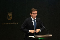 Almeida acusa a S&aacute;nchez de subir los impuestos 140 veces y defiende que Madrid tenga la fiscalidad m&aacute;s baja