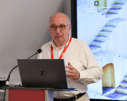 Almunia contra Ábalos que lo condene, que lo condenen como en la canción