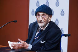 &Aacute;lvaro Pombo, protagonista de la Semana Cervantina marcada por Vargas Llosa, reflexionar&aacute; sobre `El licenciado Vidriera`