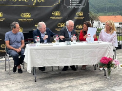 Arnuero inaugura la exposici&oacute;n `El viaje de nuestro tiempo`, de Crist&oacute;bal Toral, en el Observatorio del Arte