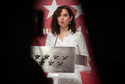 Ayuso arremete contra el "desastre" del Gobierno en Ceuta y avisa de que Espa&ntilde;a quedar&aacute; "invadida y abandonada"