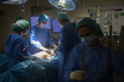 Bajan los cántabros que aguardan una operación, que esperan casi 137 días, 14 menos que a cierre de 2024