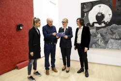 Biblioteca Central expone los finalistas del certamen regional de Artes Pl&aacute;sticas y las adquisiciones de ArteSantander