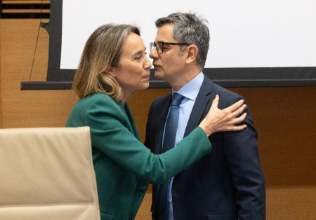 Bola&ntilde;os dice que no hay financiaci&oacute;n irregular del PSOE y lo de los sobres con dinero ser&aacute; tambi&eacute;n un bulo