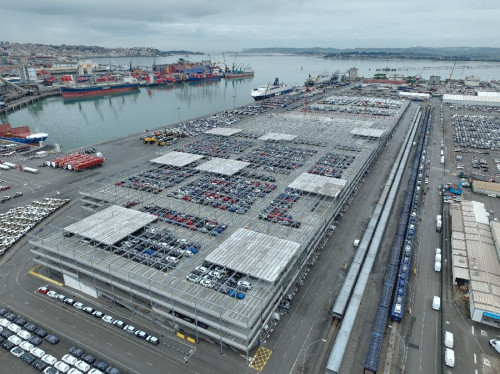 Cae un 1,1% el tr&aacute;fico en el Puerto de Santander hasta mayo, con 2,87 millones de toneladas y el de Bilbao subi&oacute; un 9%