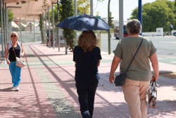 Calor, lluvias y tormentas ponen este lunes en aviso a diez CCAA y en el Cant&aacute;brico habr&aacute; nubes y lluvias d&eacute;biles