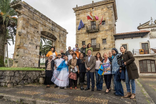 Camargo celebra desde este viernes el I Festival Intercultural `Un mundo de colores` en el Parque de Cros