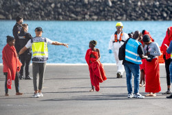 Canarias destin&oacute; 155 millones a menores migrantes en 2025 y empieza a cerrar centros gracias a la derivaci&oacute;n a CCAA