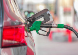 Cantabria bonifica en septiembre con 20 c&eacute;ntimos por litro el gas&oacute;leo y con 5 la gasolina