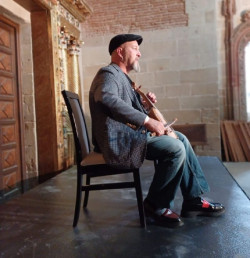 Cantabria estudia incluir la especialidad de rabel en las enseñanzas elementales de música