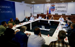  Cantabria ser&aacute; la &uacute;nica que no vedar&aacute; la pesca del salm&oacute;n para 2027, pero suprimir&aacute; la subasta del `campanu`