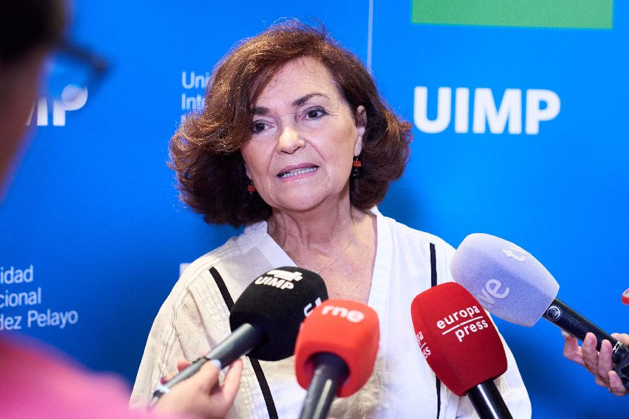 Carmen Calvo pide respetar la pol&iacute;tica exterior del Gobierno, enfrentarse con EEUU, con Israel y abrazarse a China