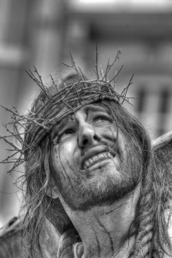  Castro `resucita` el sonido de su Pasi&oacute;n Viviente al reproducir con altavoces la banda sonora