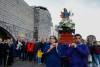 Cientos de personas celebran en Castro Urdiales la festividad de San Andr&eacute;s, patr&oacute;n de los marineros
