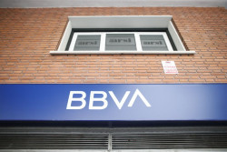CNMC aprueba diez operaciones de concentraci&oacute;n en septiembre, como la compra de BBVA del br&oacute;ker Altura Markets
