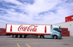 Coca-Cola Europacific Partners gana un 37% m&aacute;s en 2025 y anuncia recompra por 1.000 millones y dividendo
