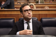 $posts[$i]->TITULO