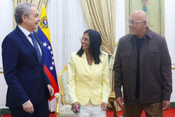 Delcy Rodr&iacute;guez reafirma su compromiso con la estabilidad tras su encuentro con Zapatero en Caracas