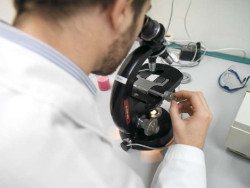 Desarrollan nuevos y prometedores nanomateriales que se pueden usar en el diagn&oacute;stico del c&aacute;ncer