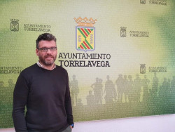  Dimite el concejal de Movilidad, Urbanismo y Vivienda de Torrelavega, Gerson Lizardi, porque est&aacute; cansado pero seguir&aacute; cobrando 