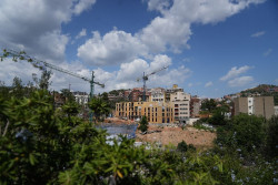 Dos de cada tres j&oacute;venes aplazan su proyecto de vida por el precio de la vivienda, seg&uacute;n EAE Business School